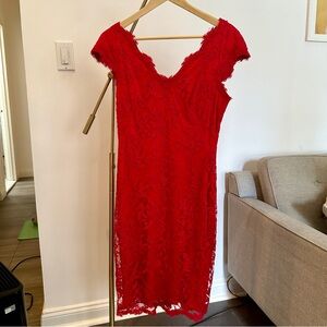 Tadashi Shoji | embroidered lace sheath dress size 6